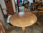 Kitchen table w/4 chairs