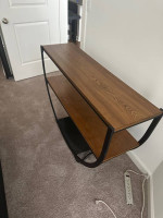 Accent table