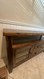Solid wood consol table