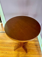 Pub table