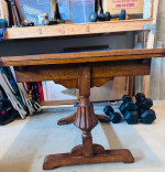 Small dining room/kitchen table and chairs