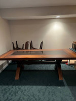 Dinning room table