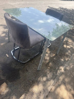 Table & chairs