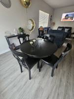 DINING ROOM TABLE & 4 CHAIRS BLK