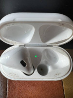 Apple AirPods Charging Case with free Left AirPod