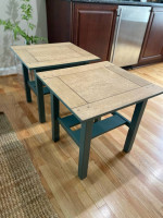 Beautiful Coffee Table and End Tables