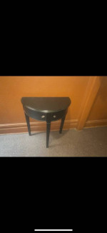 End table / night stand / entry table - can deliver
