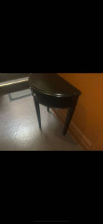 End table / night stand / entry table - can deliver