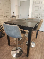 Breakfast / Dining room table & 4 chairs, bar high