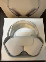 AirPods Max with Smart Case