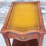 Beautiful Mid-Century Modern Sofa End / Side Table by Mersman