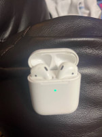 AirPods (2nd generation)