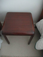 OAK TABLE, SMALL 19" SQUARE