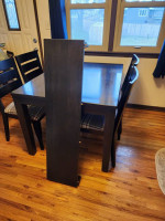 Dining Room Table and 4 Chairs