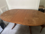 Wood Oval Dining Room Table w/ Folded Out Middle