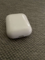 Apple AirPods 1st Gen - still work