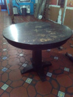 Basset Furniture Round Table