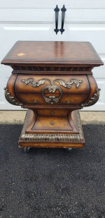 Side/Night table