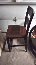 Pub Height Table w. 6 Chairs