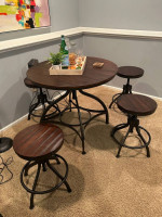 Table and chairs Designer set