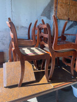Table w/Leaf and 10 Chairs