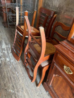 Table w/Leaf and 10 Chairs