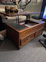 Lift-top coffee table