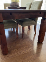 Solid Alder Extendable Dining Room Table and 6 Chairs