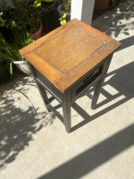 Small bedroom bathroom side table coffee table with drawer