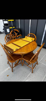Dining table set (4 chairs)
