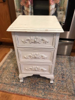 Super cute shabby chic side/end table drawer
