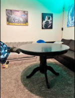 Round Table