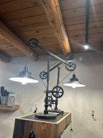 Gear table lamp