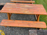 Picnic table