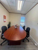 Oval Meeting table with chairs