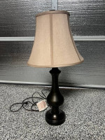 (1) Nidra Table Lamp by Ashley Furniture
