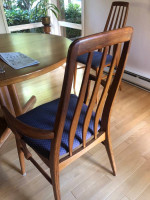 “ EVA” chairs and table of 6 Niels koefoed