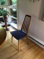 “ EVA” chairs and table of 6 Niels koefoed