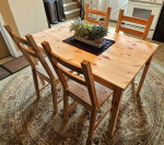 IKEA Ingo Pine Table - IKEA Ivar Pine Chairs - IKEA Justina Chair Cushions
🌿