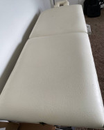 Massage table - Leather top