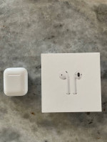 Apple AirPods