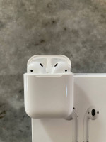 Apple AirPods