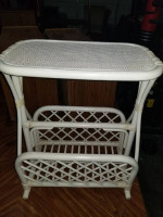 Wicker End Table w/ Magazine Rack *** NICE ***