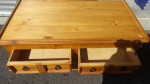 WOODEN COFFEE TABLE WITH 2 DRAWERS