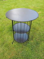 Midcentury Modern / MCM Atomic Age Side or Accent Table