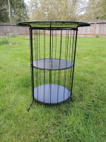 Midcentury Modern / MCM Atomic Age Side or Accent Table