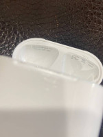 Genuine Gen 2 Apple Airpods