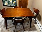 Dinning room table