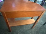 Corner table
