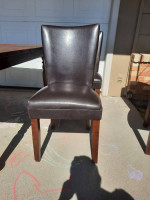 2.5x5x5 quality wood dining table with free chairs